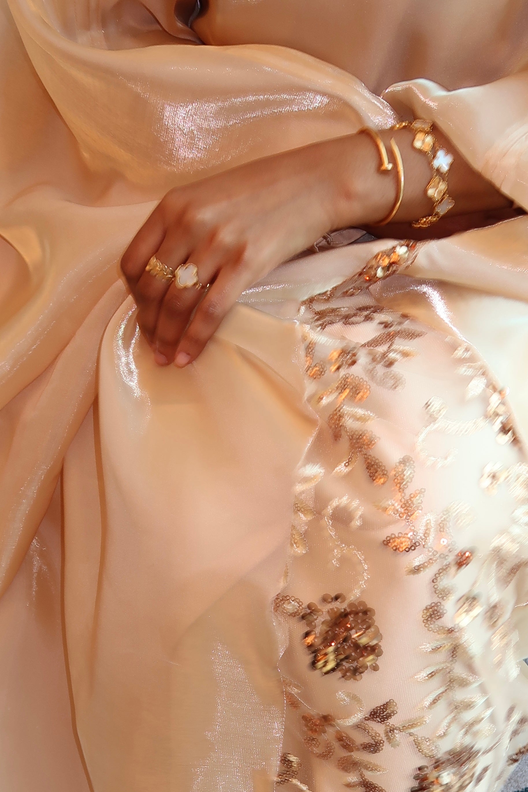 GOLDEN AURA (PRE-ORDER)