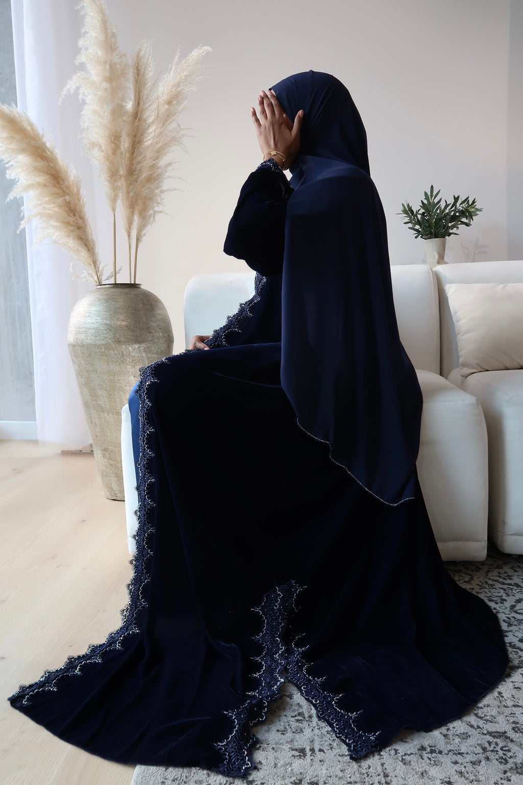 DARK BLUE VELVET ABAYA