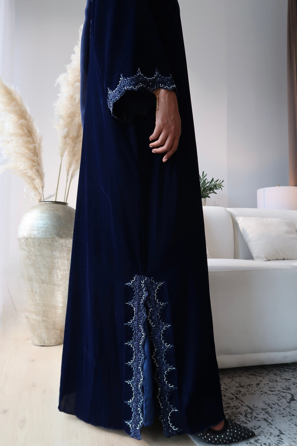 DARK BLUE VELVET ABAYA