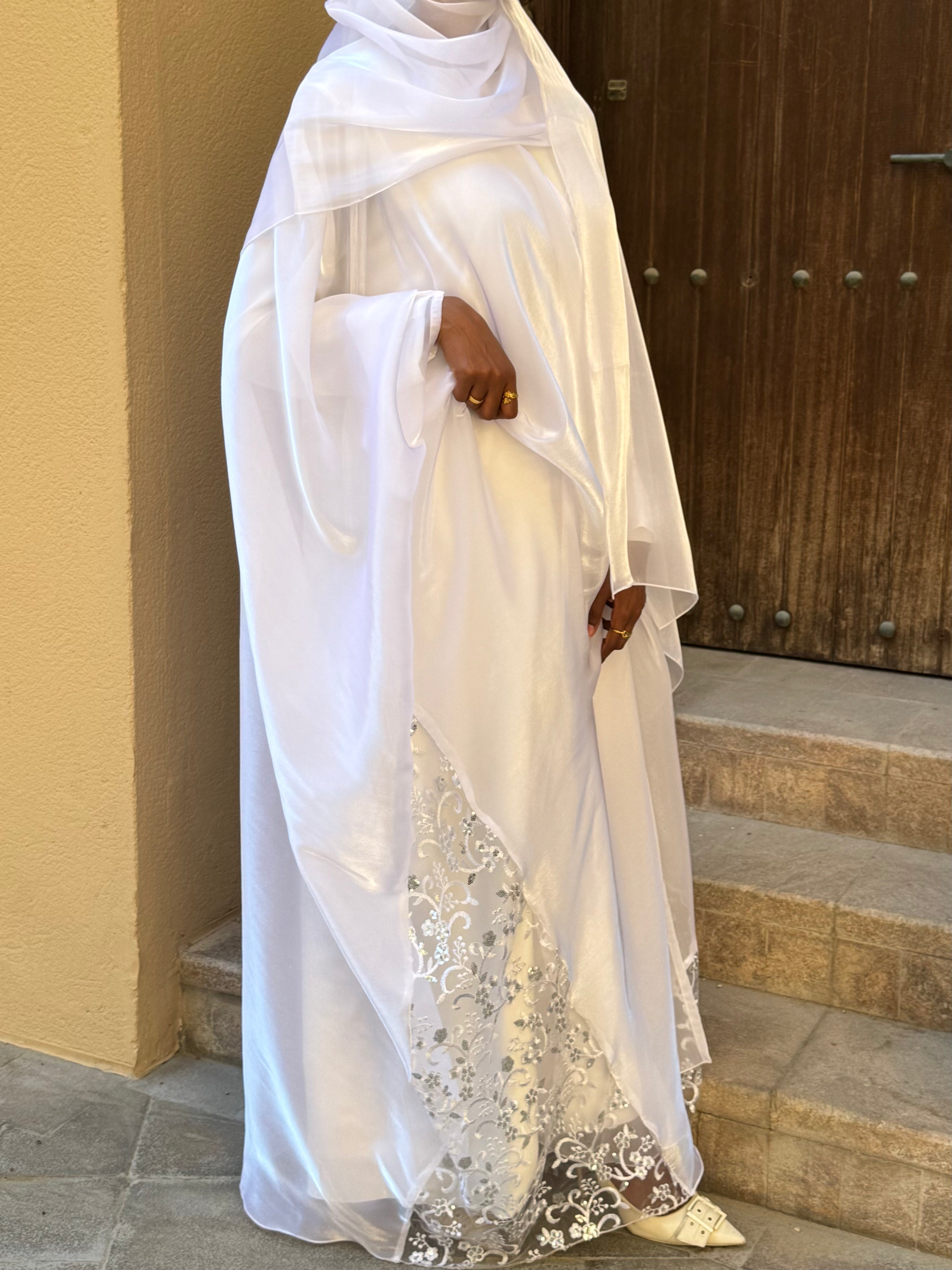 LUNA VEIL (PRE-ORDER)